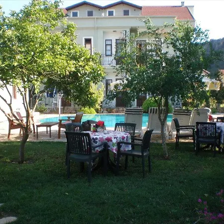 Sirius Star فندق